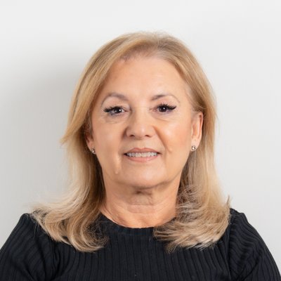 Connie  Boicos