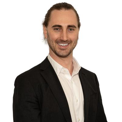 Christopher Thiveos