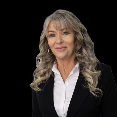 Kelly Sandford-Handley