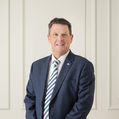Simon Jones