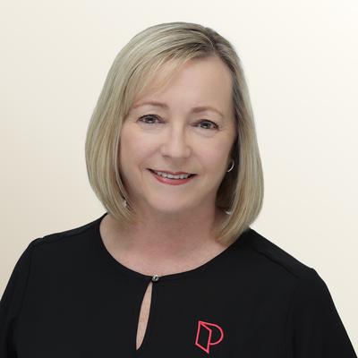 Tracey Mayze