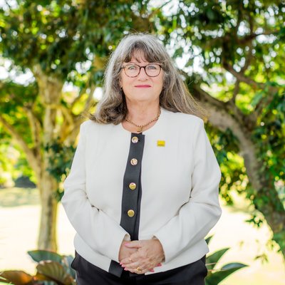 Linda Ausburn