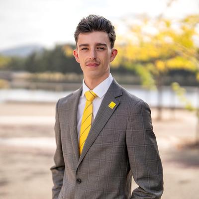 Ethan Petroni