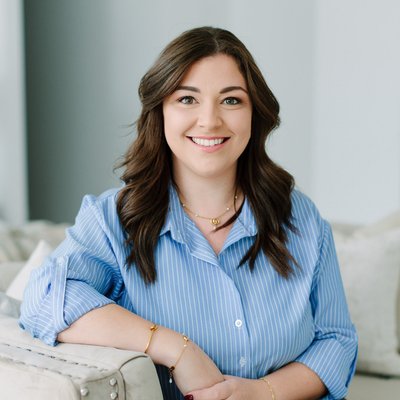 Amelia Con