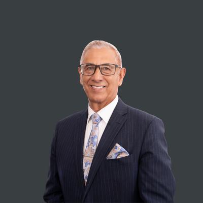Victor  Quinteros