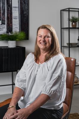 Carolyn Fenn