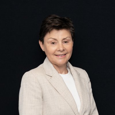 Stephanie Blatch