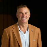 Stuart James