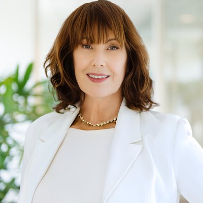 Angela Pietzner
