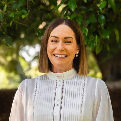 Robyn Hoare