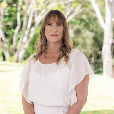 Deanne Kelly