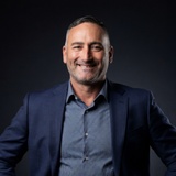 George Nikolic