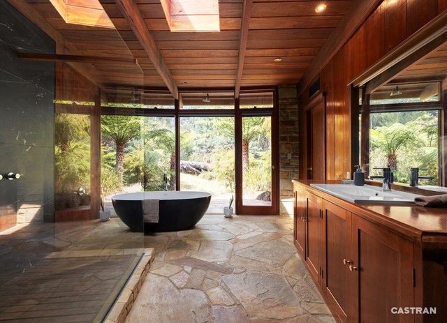 111 Badger Weir Road, VIC 3777