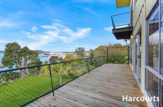 152 Flinders Street, TAS 7270