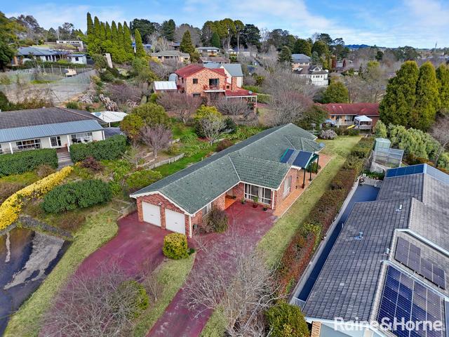 17 Thwaites Drive, NSW 2577