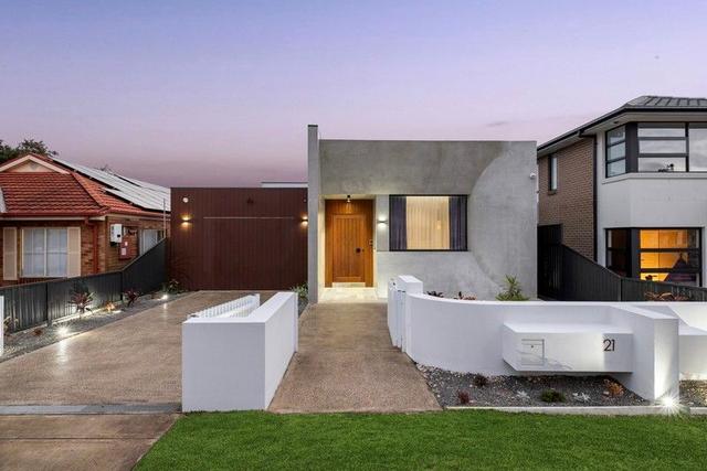 21 Blenman Avenue, NSW 2196