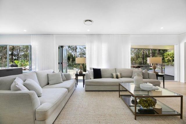2/16 Mooralla Street, QLD 4213
