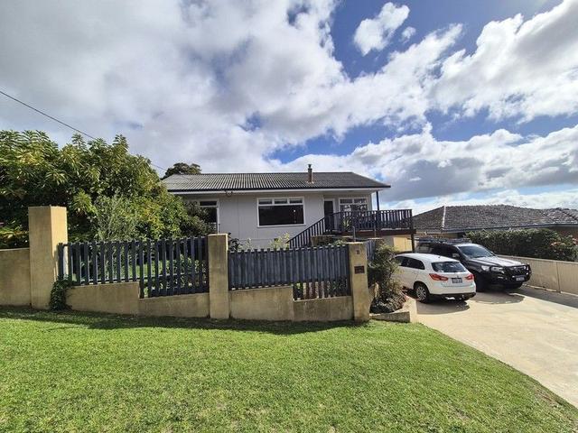 11 Victoria Street, WA 6330