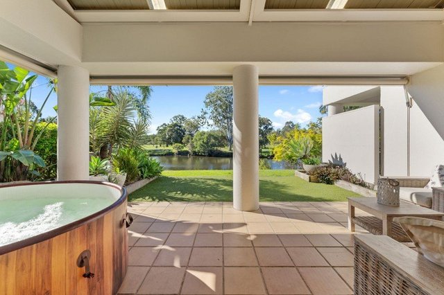 4 Lippit/125 Santa Cruz Boulevard, QLD 4226