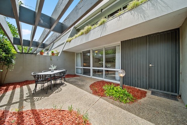 8/18 Currie Crescent, ACT 2604