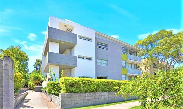 2/6 Reid Avenue, NSW 2145