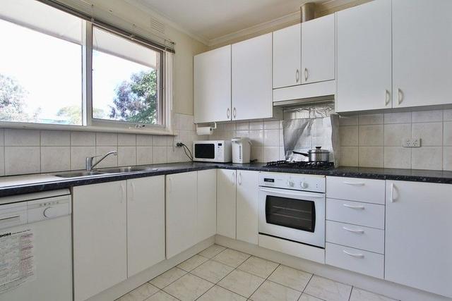 8 Tamarisk Avenue, VIC 3150