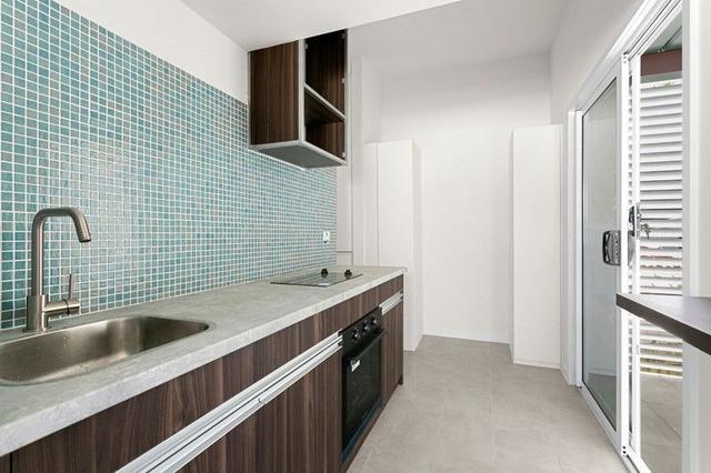 8/532 Pittwater Road, NSW 2100