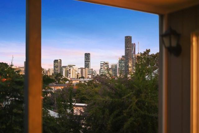 17 Upper Cairns Terrace, QLD 4064