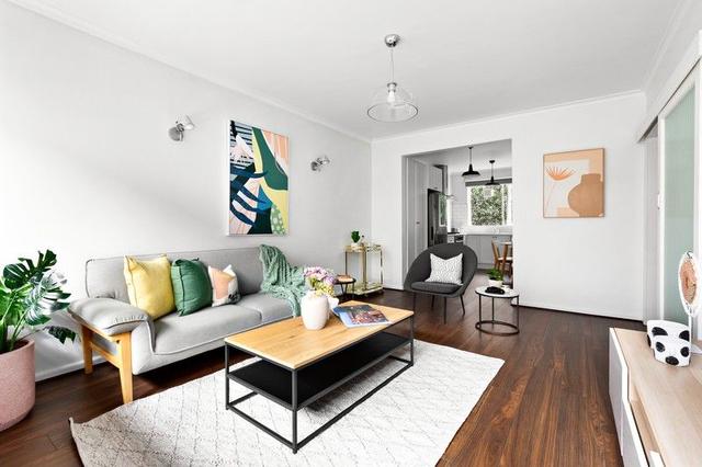 2/240 Waverley Road, VIC 3145