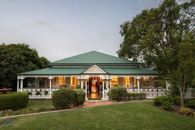 14 Chelmsford Avenue, QLD 4305