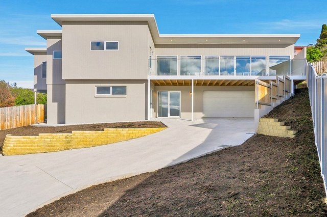 2/15 Beakley Drive, TAS 7010