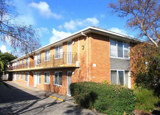 12/4 Walnut Street, VIC 3163