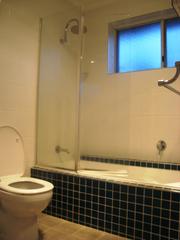 Bathroom (2016-02-19)