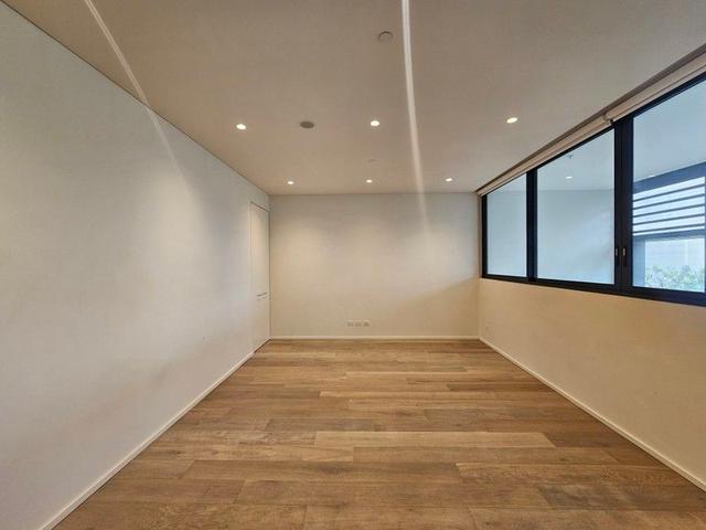 308/241 Oxford  Street, NSW 2022