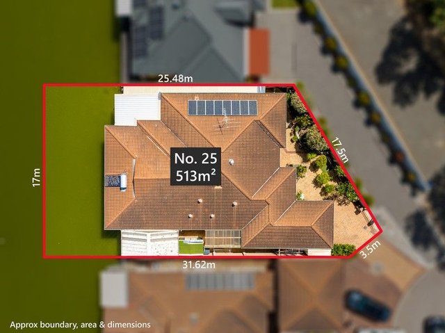 25 Lakes Crescent, WA 6208