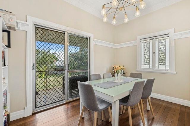 16 Sharp Street, QLD 4103