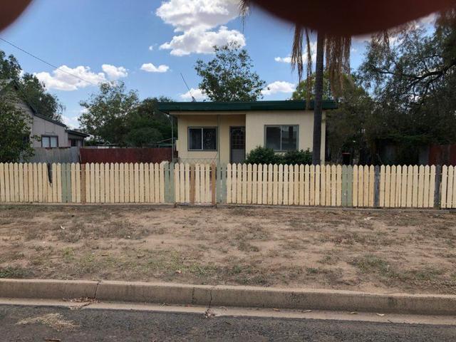 42 Dubbo Street, NSW 2829