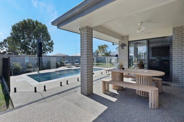 25 Moreton Drive, QLD 4740