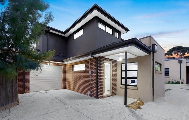 2/4 Andrew  Road, VIC 3021