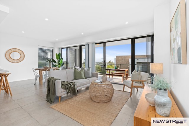 201/55d Caves Beach Road, NSW 2281