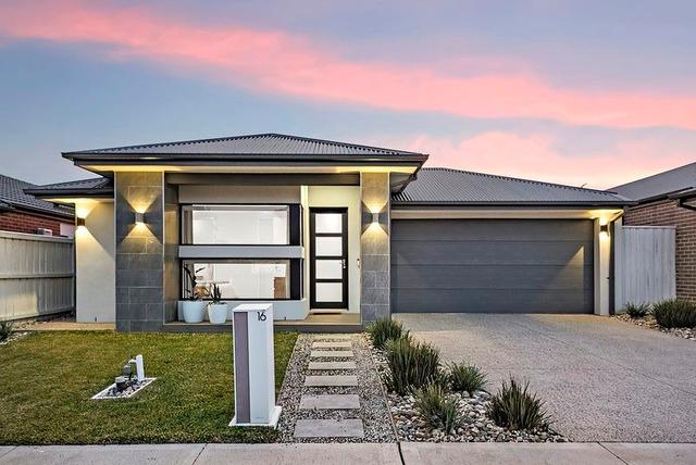 16 Milne Street, VIC 3429