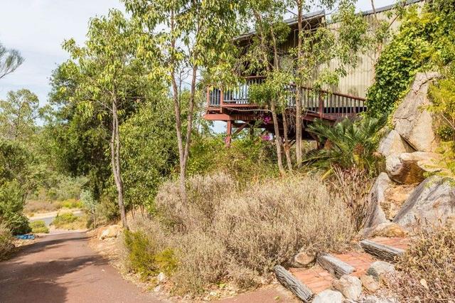 11 Approach Road, WA 6056