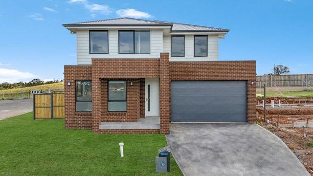 2 Malham Rise, NSW 2765