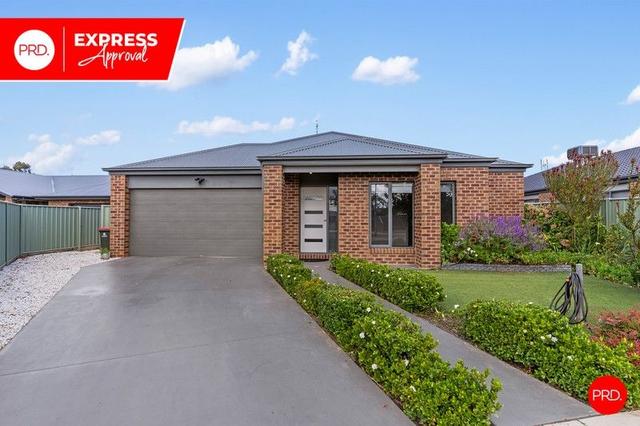 15 Cloverfields Cres, VIC 3551