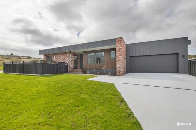 2/14 Hearps Road, TAS 7315