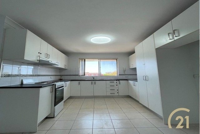 7/88 Hamilton Road, NSW 2165