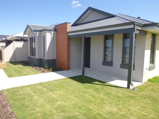 142 Suffolk Street, WA 6055