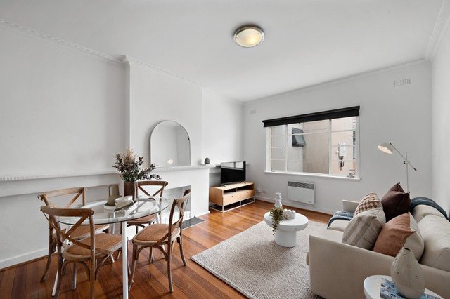 12/2 Ravens Grove, VIC 3183