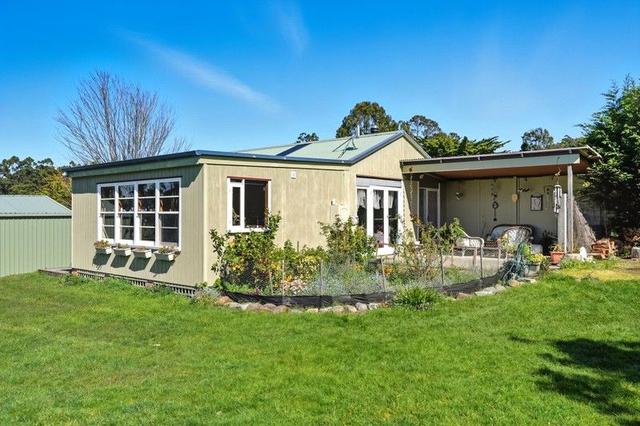 8 Beach Road, TAS 7163