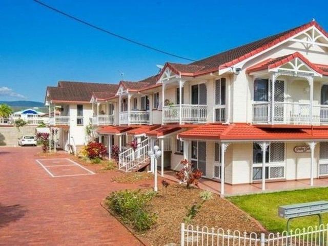 1/169 Grafton Street, QLD 4870